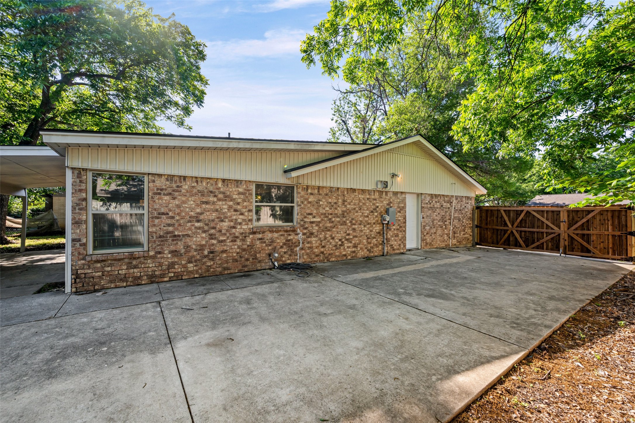 7521 Susan Court North Richland Hills TX 76180