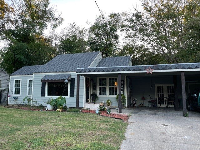 621 Frontier Street River Oaks TX 76114