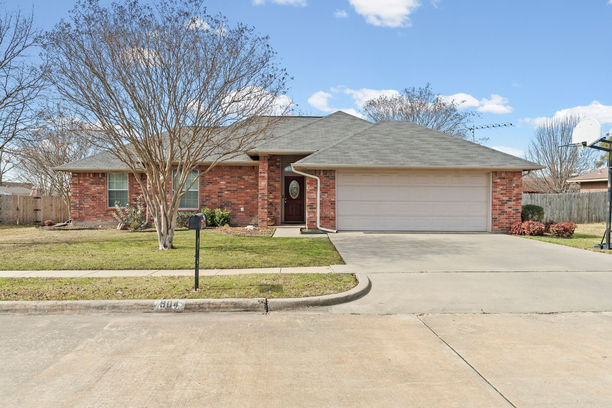 904 Roseanne Drive Commerce TX 75428