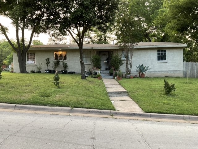 6707 Latta Street Dallas TX 75227