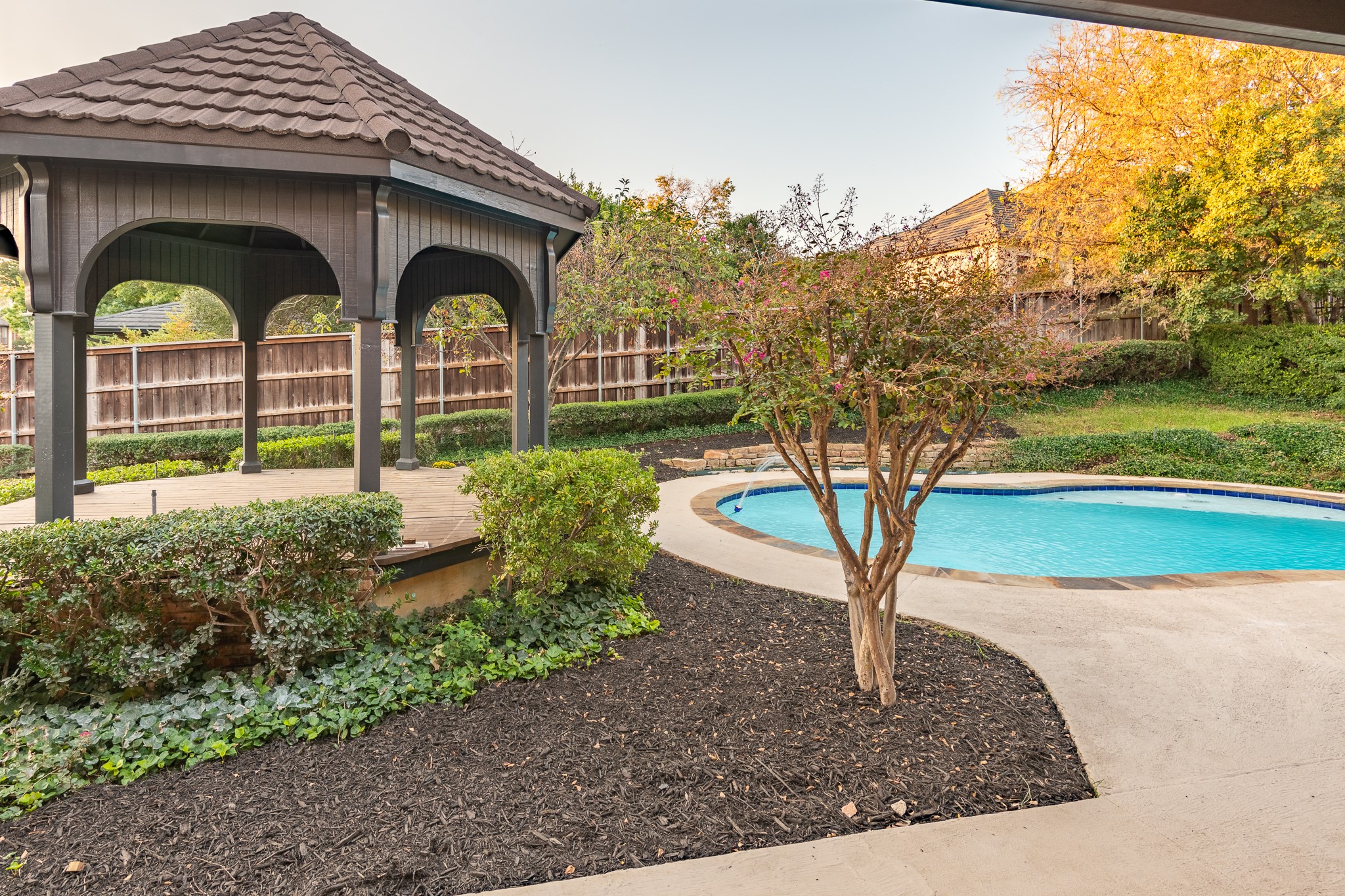 500 La Paz Court Irving TX 75062