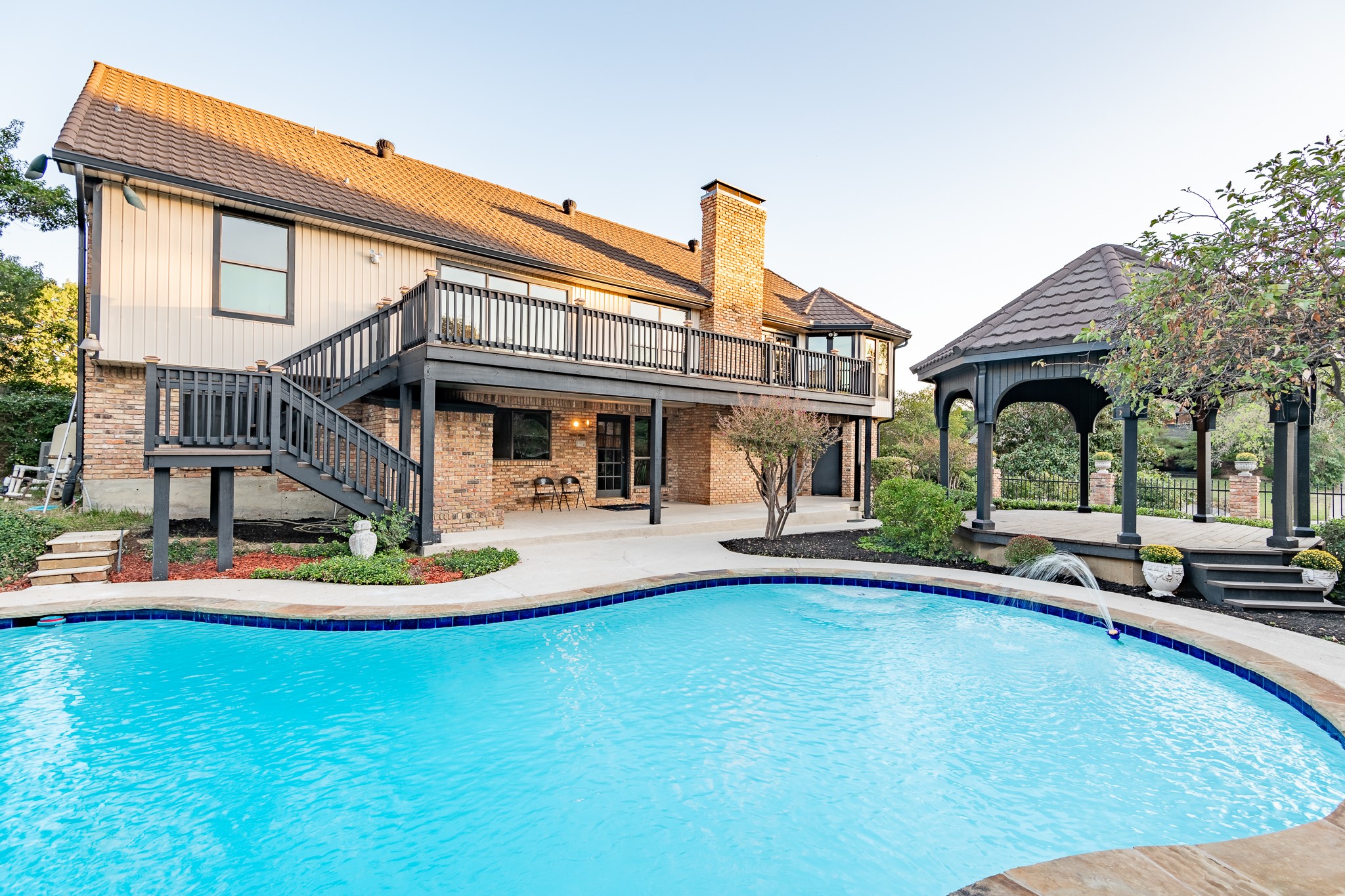 500 La Paz Court Irving TX 75062