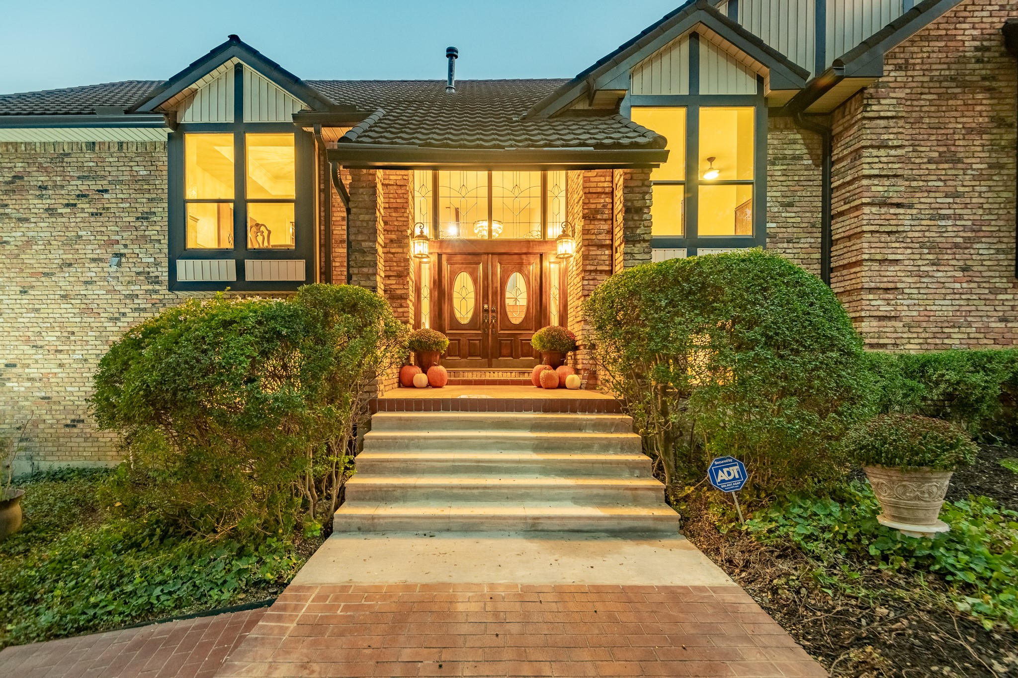 500 La Paz Court Irving TX 75062
