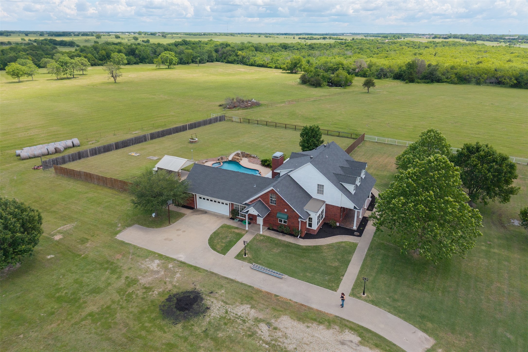 12485 County Road 4037 Kemp TX 75143