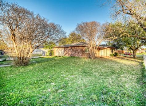 1501 Meandering Way Garland TX 75040