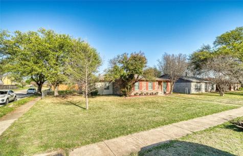 1501 Meandering Way Garland TX 75040