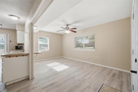 1501 Meandering Way Garland TX 75040