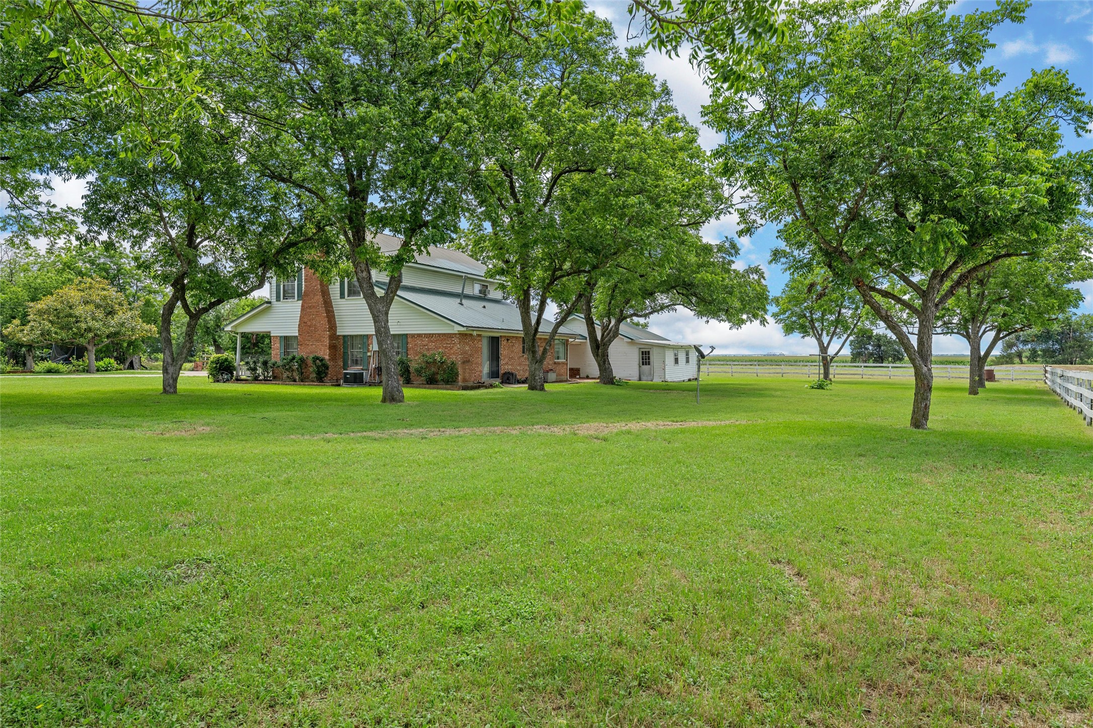 803 S Stallworth Rosebud TX 76570