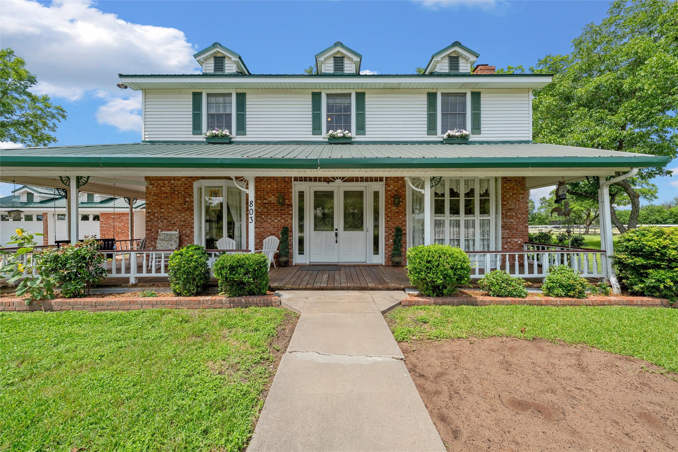 803 S Stallworth Rosebud TX 76570
