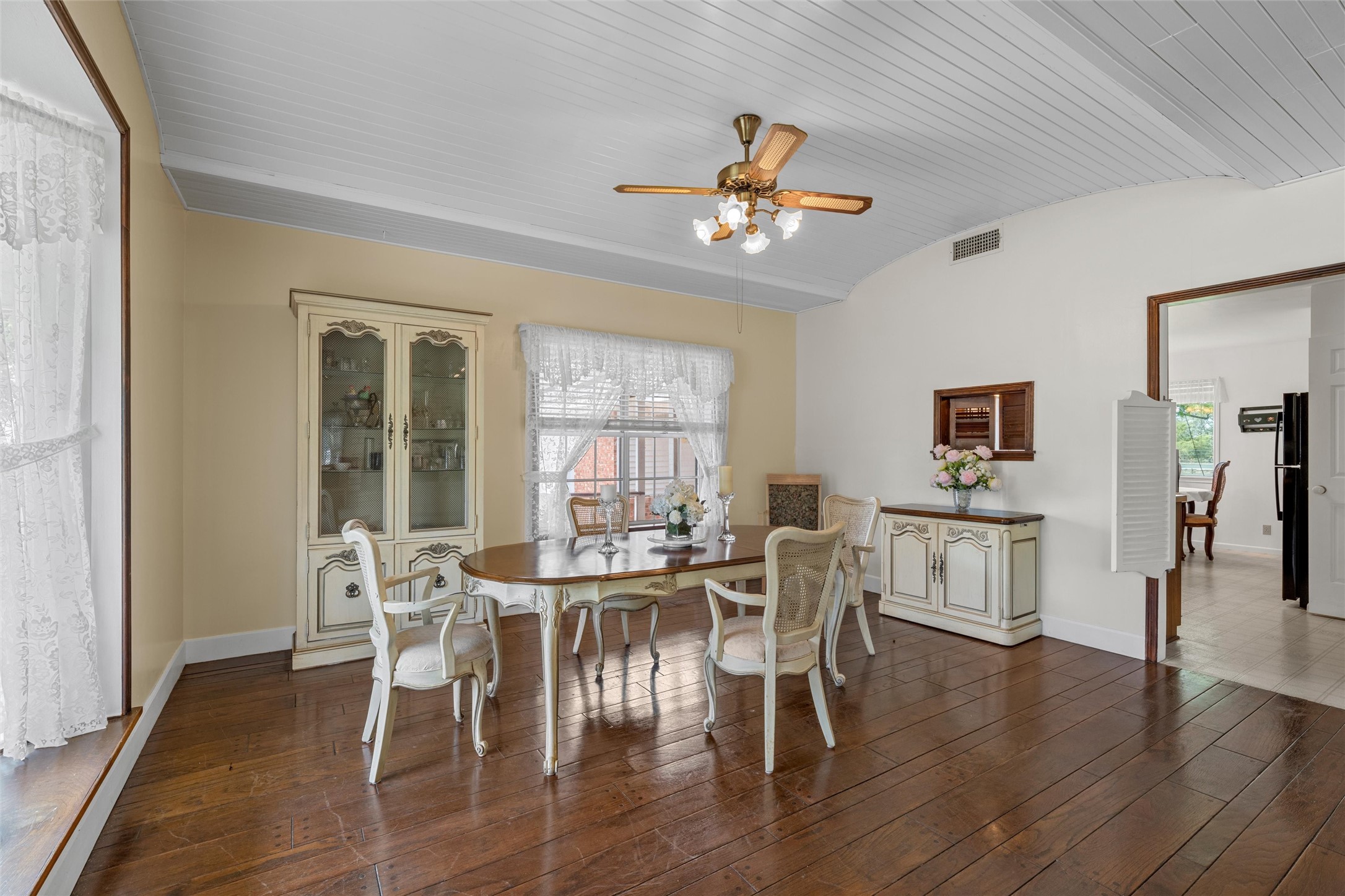 803 S Stallworth Rosebud TX 76570