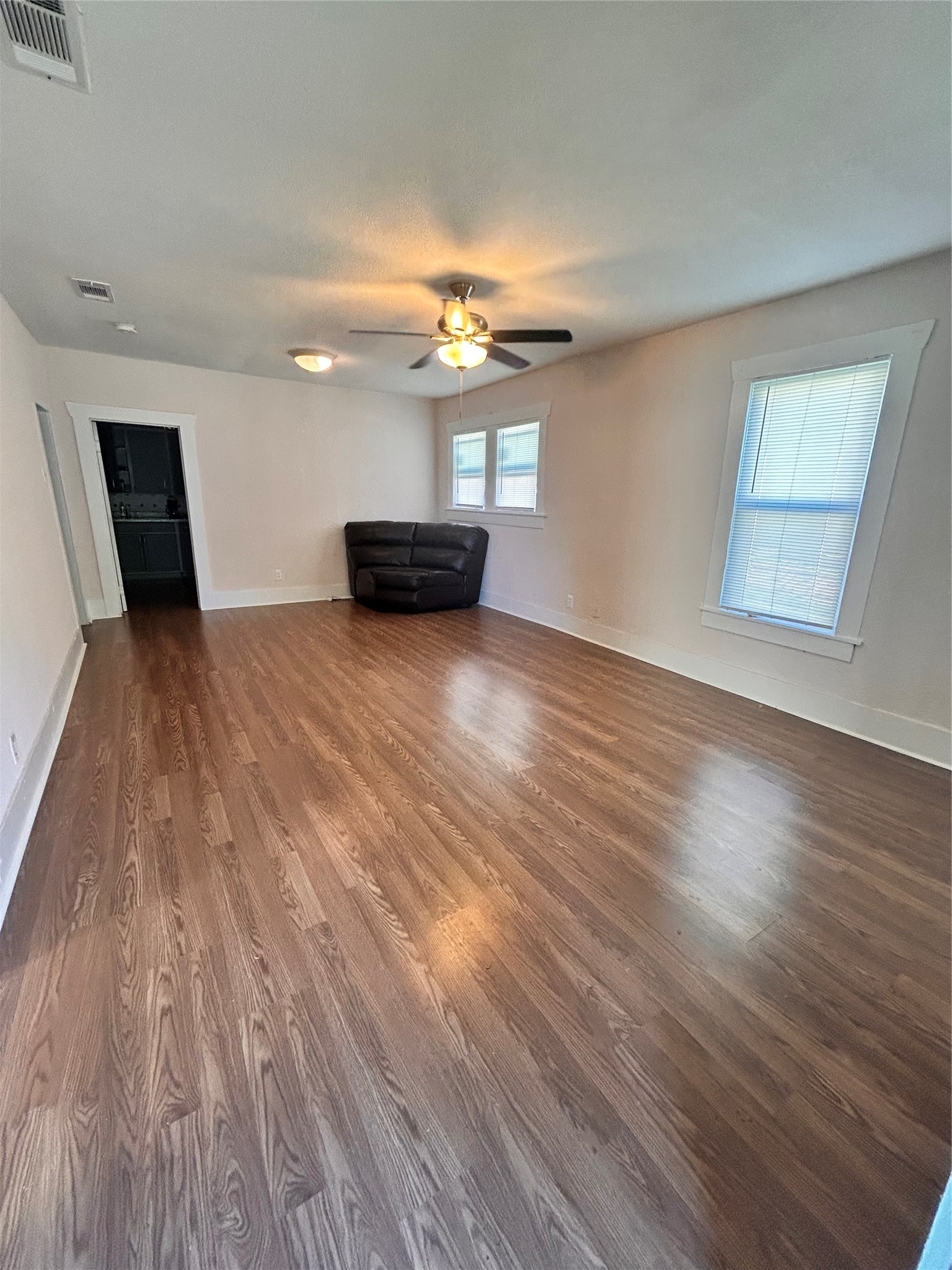 1038 E Maddox Avenue Fort Worth TX 76104