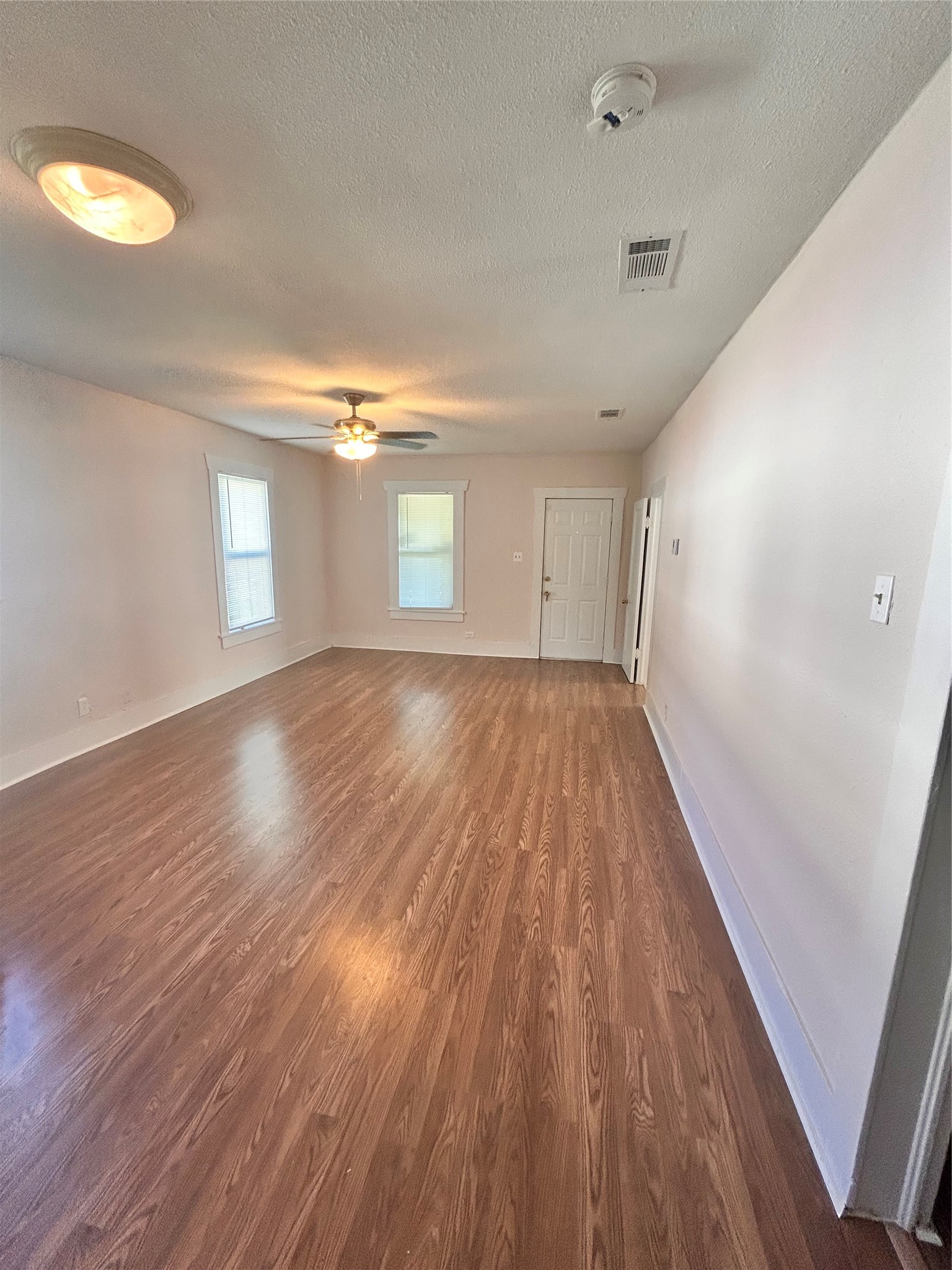 1038 E Maddox Avenue Fort Worth TX 76104