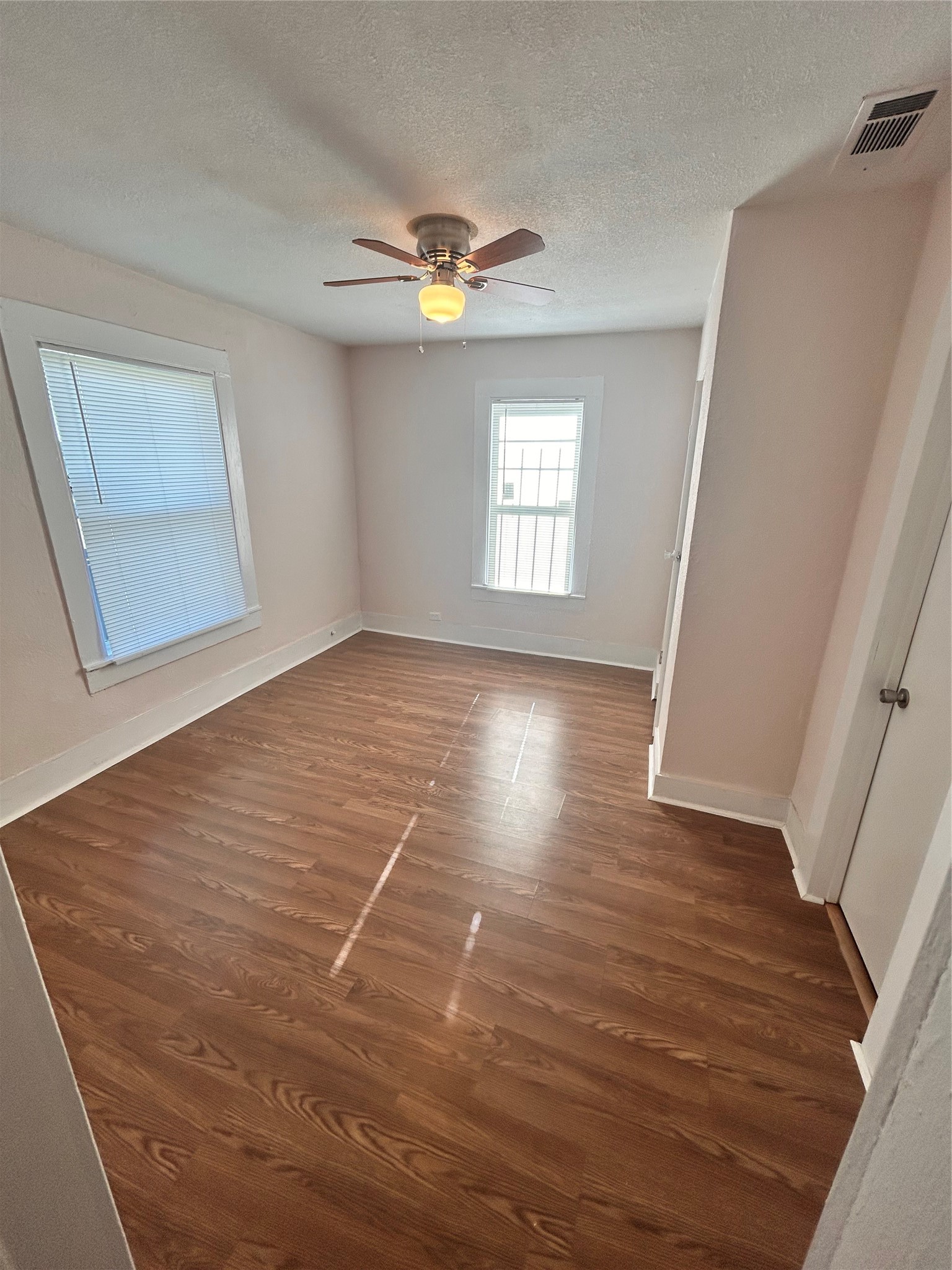 1038 E Maddox Avenue Fort Worth TX 76104