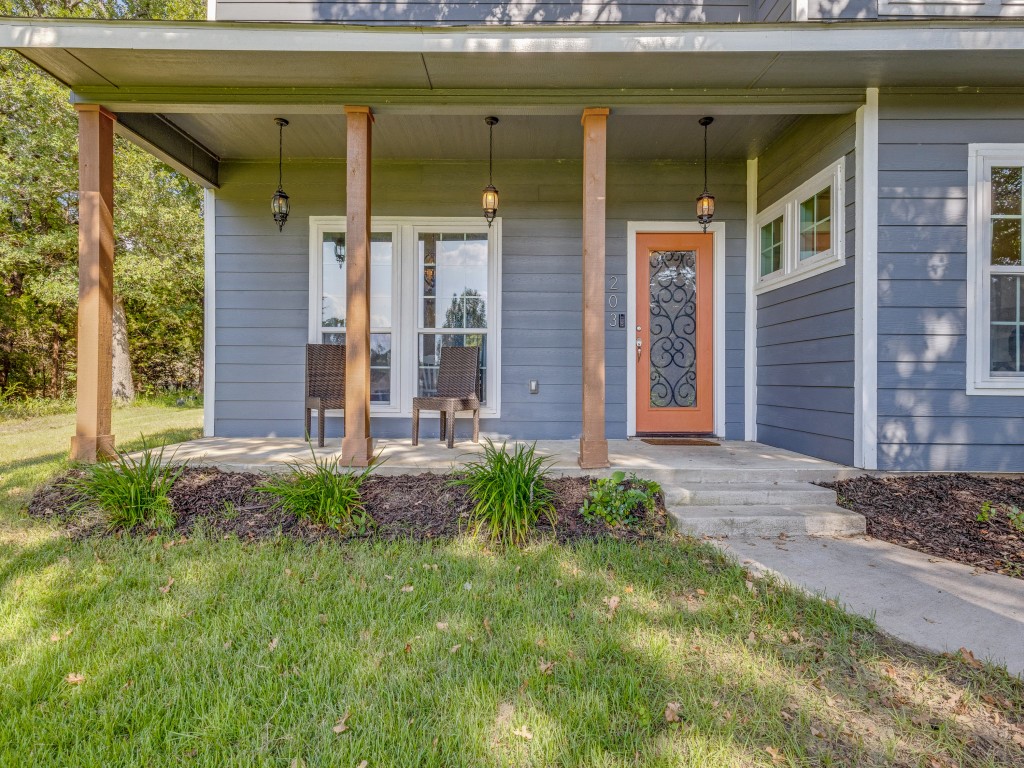 203 Pueblo Drive Lake Kiowa TX 76240