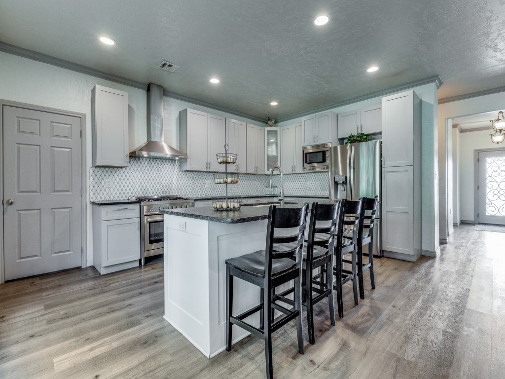 203 Pueblo Drive Lake Kiowa TX 76240