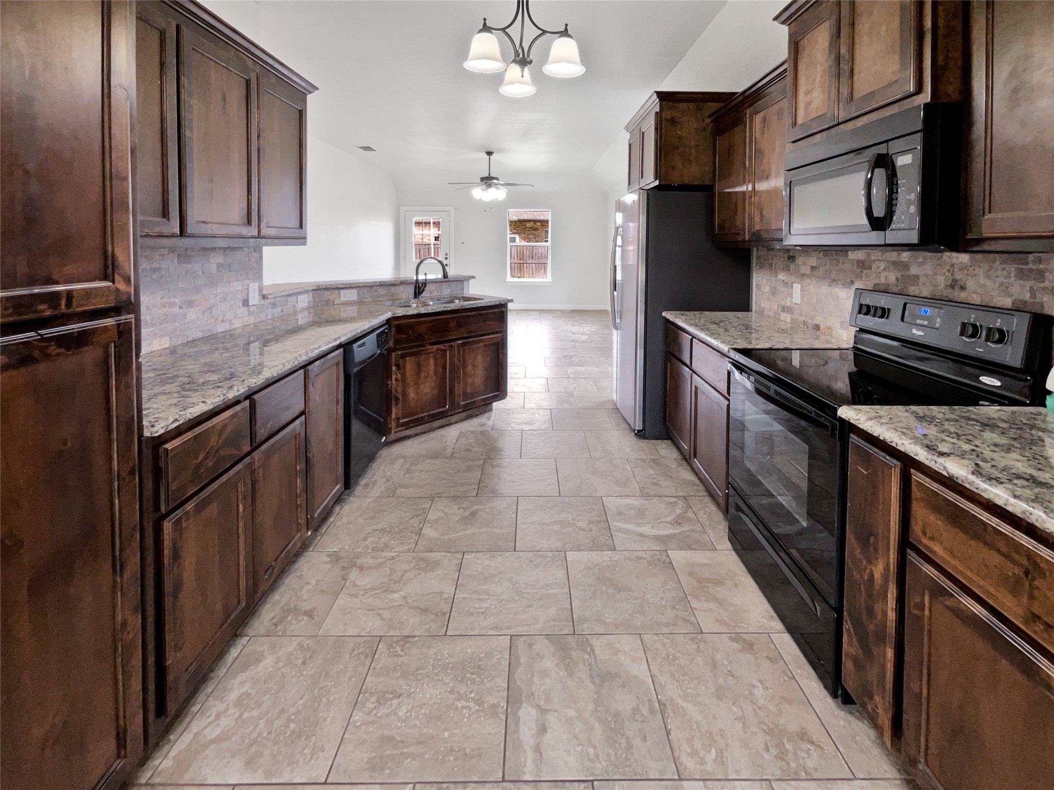 112 Halifax Circle Palmer TX 75152