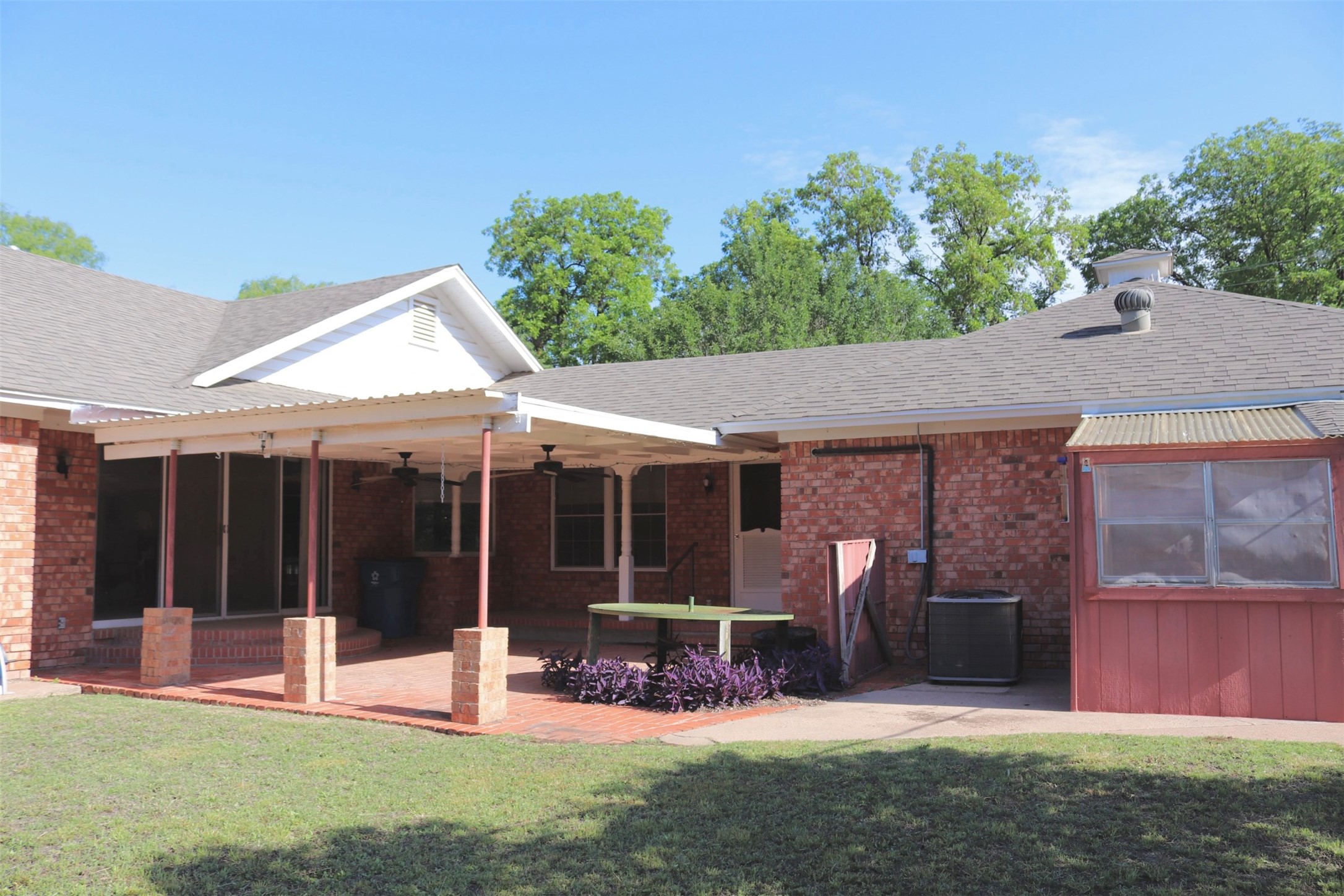 211 Spill Street Winters TX 79567