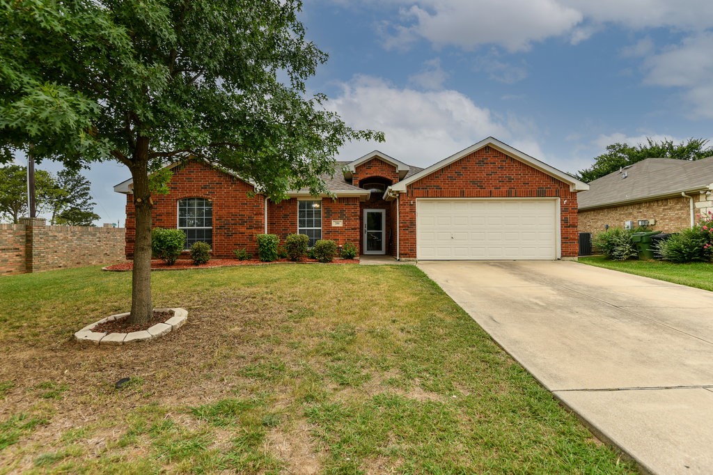 201 Meadowside Drive Mansfield TX 76063