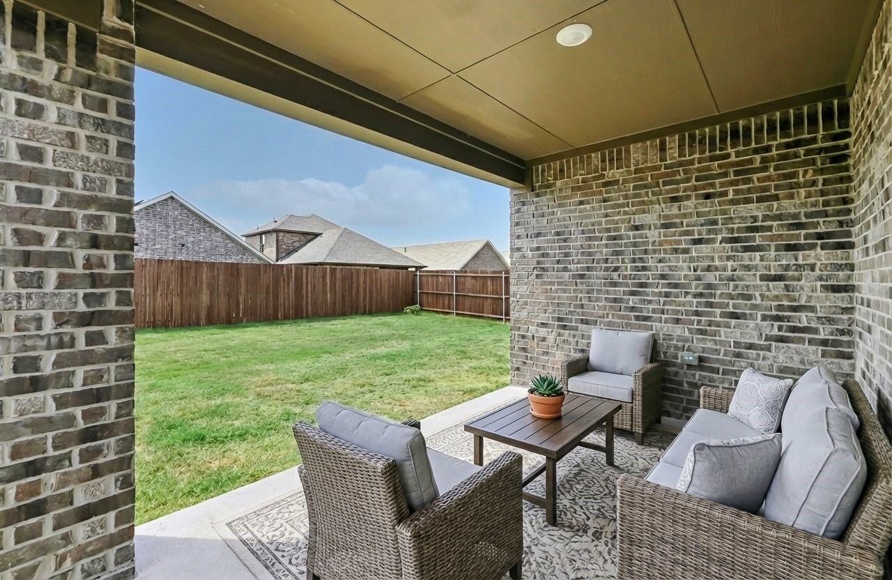 616 New Dawn Drive Lavon TX 75166