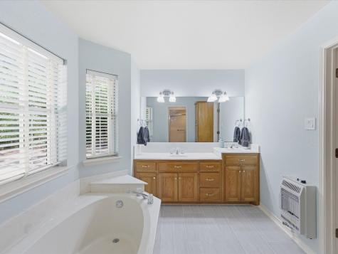 9627 County Road 4028 Kemp TX 75143