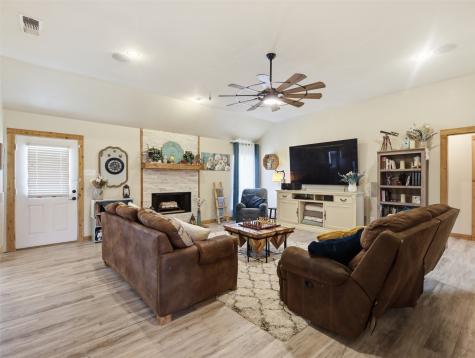 3823 State Highway 11 Bonham TX 75418