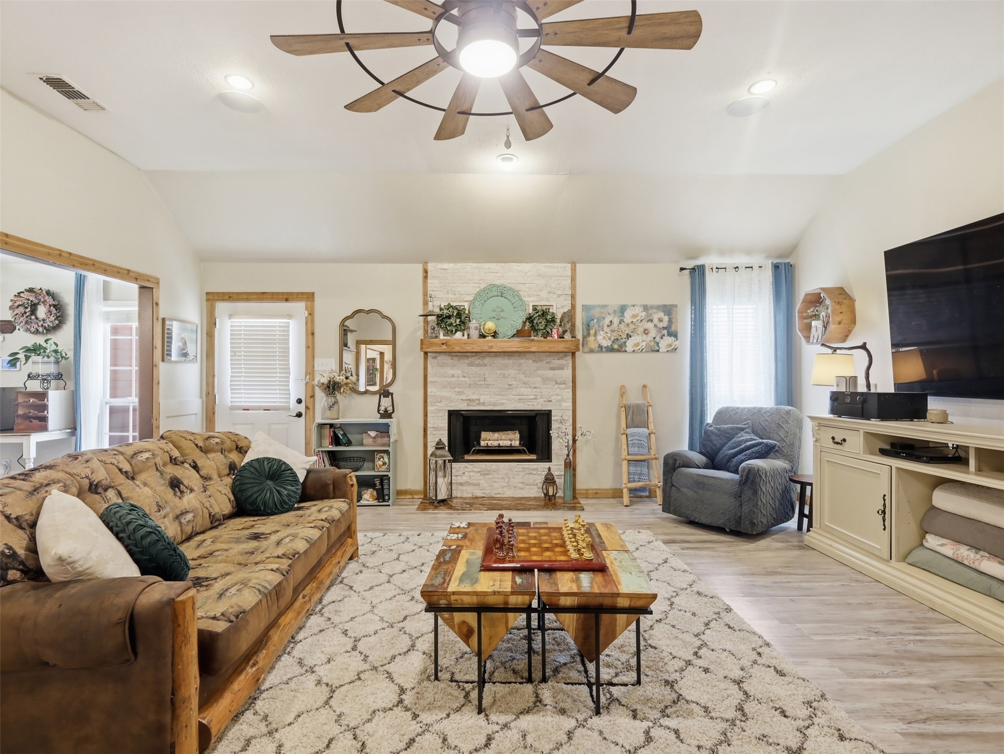 3823 State Highway 11 Bonham TX 75418