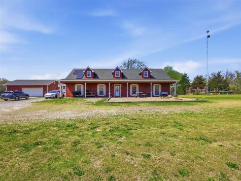 3823 State Highway 11 Bonham TX 75418