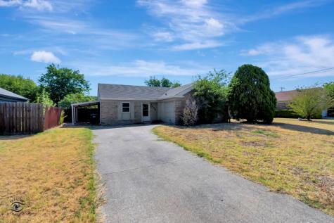 7404 Farm Field Court Fort Worth TX 76137