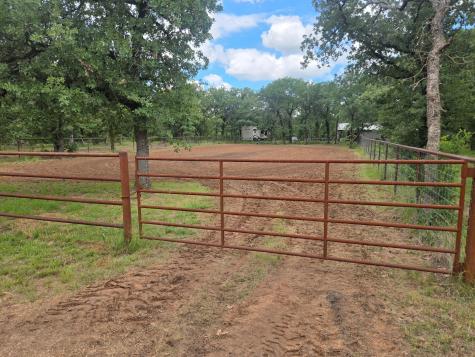 791 County Road 474 Stephenville TX 76401