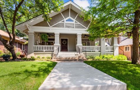 2216 Mistletoe Boulevard Fort Worth TX 76110