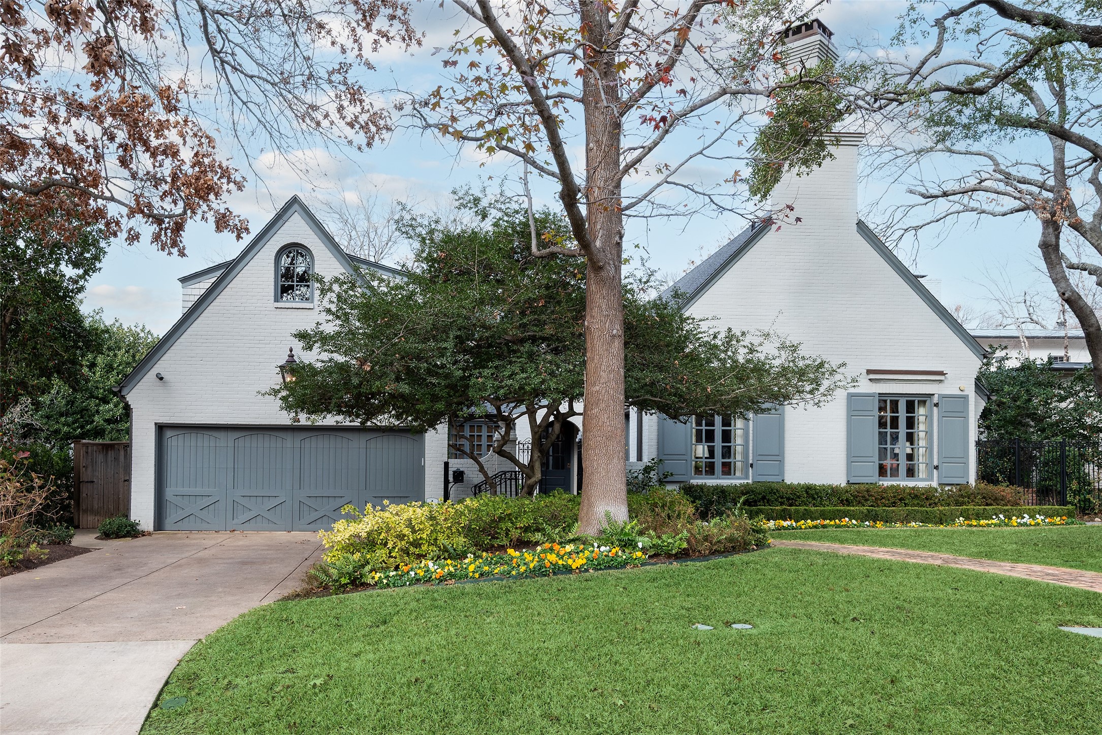 5347 Montrose Drive Dallas TX 75209