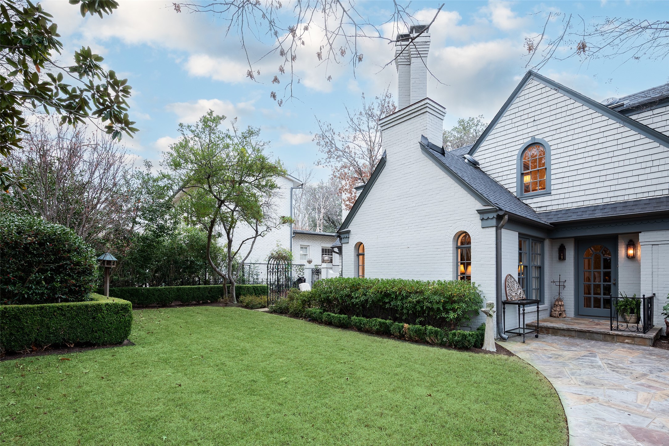 5347 Montrose Drive Dallas TX 75209