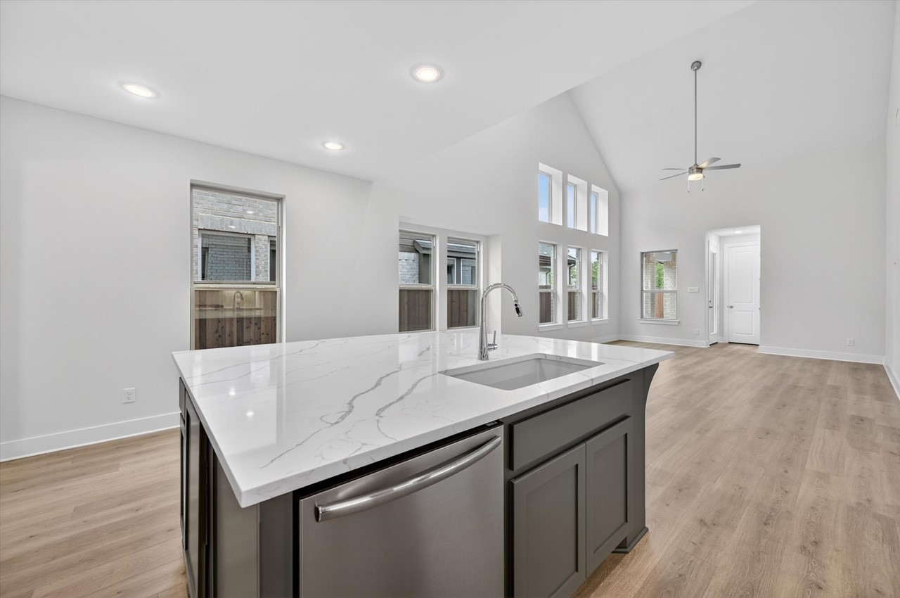 1648 Cornwall Avenue Fort Worth TX 76052