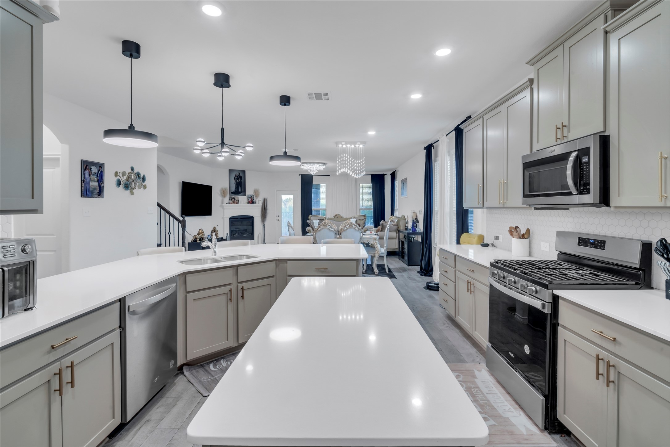 11221 Camelot Court Aubrey TX 76227