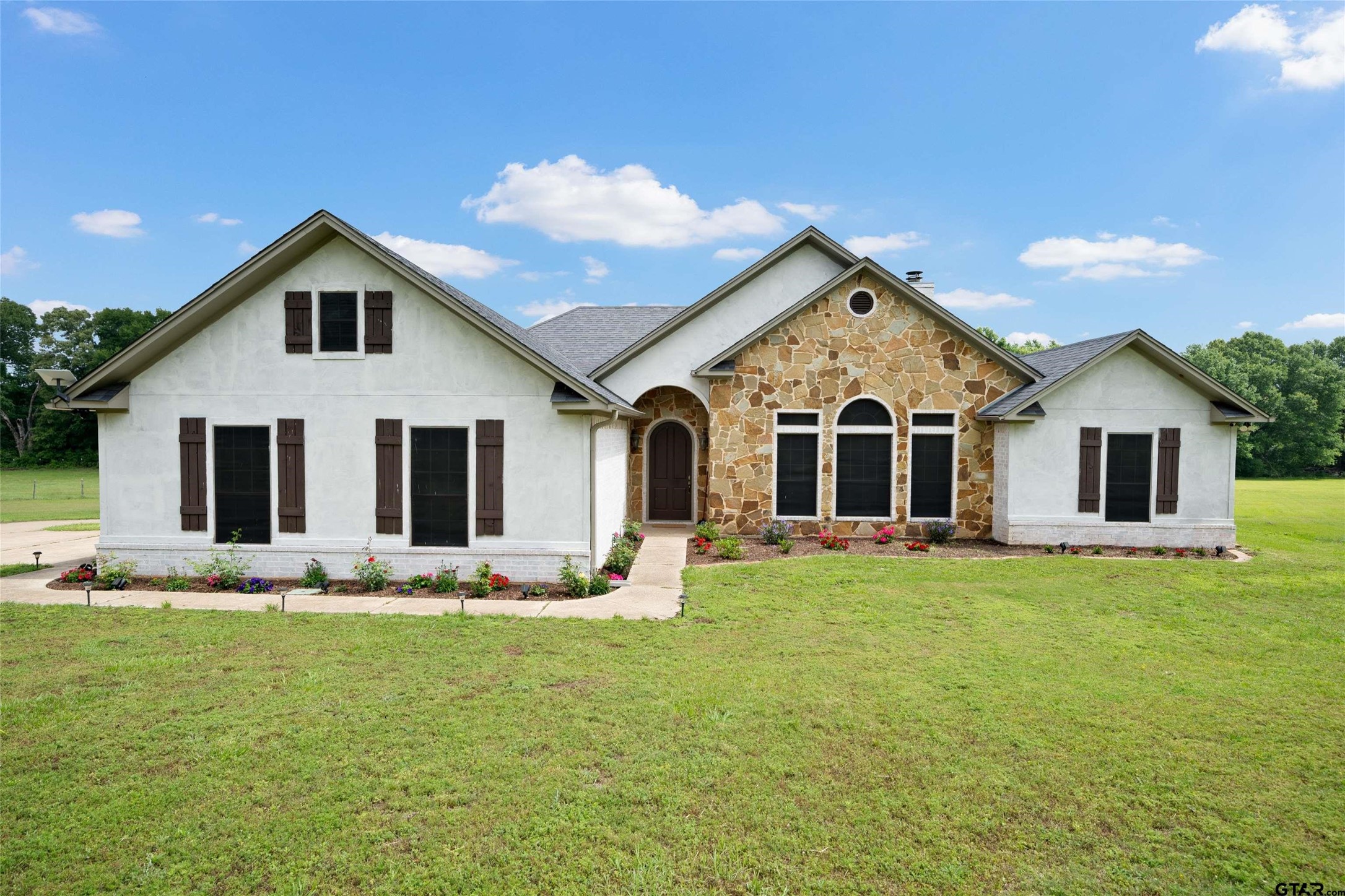 808 N Jarvis Street Troup TX 75789