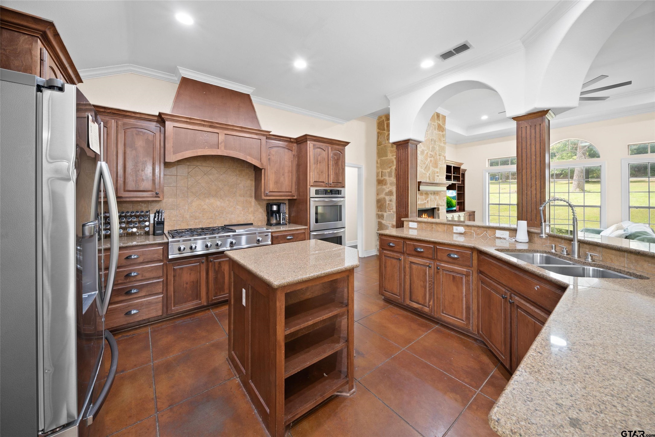 808 N Jarvis Street Troup TX 75789