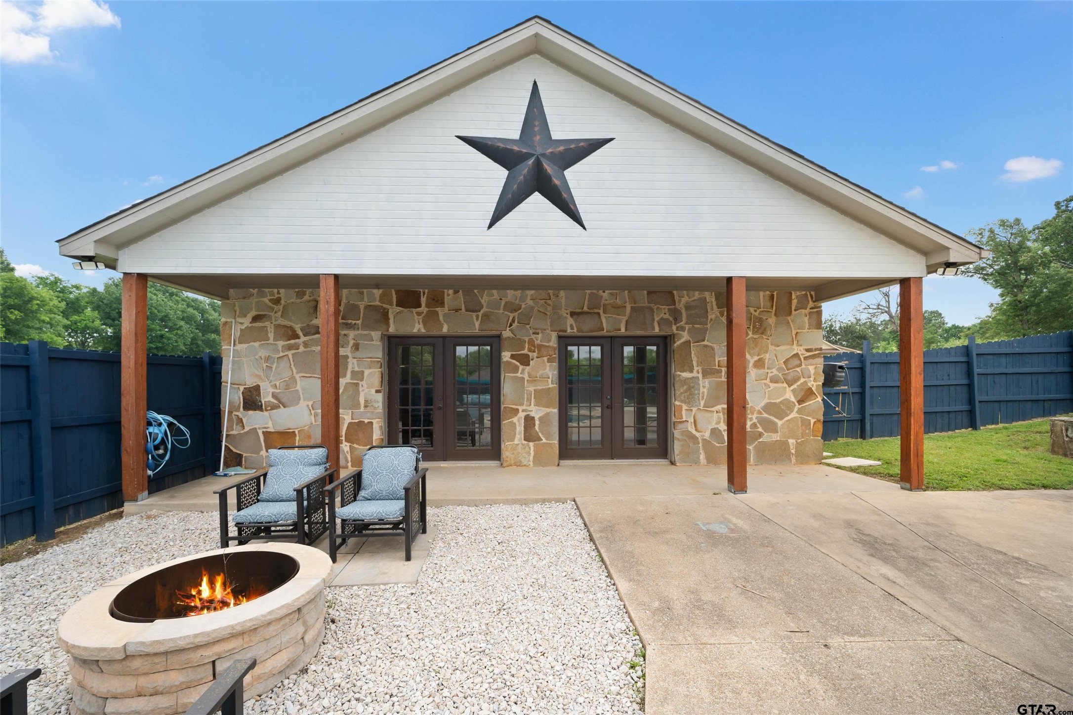 808 N Jarvis Street Troup TX 75789