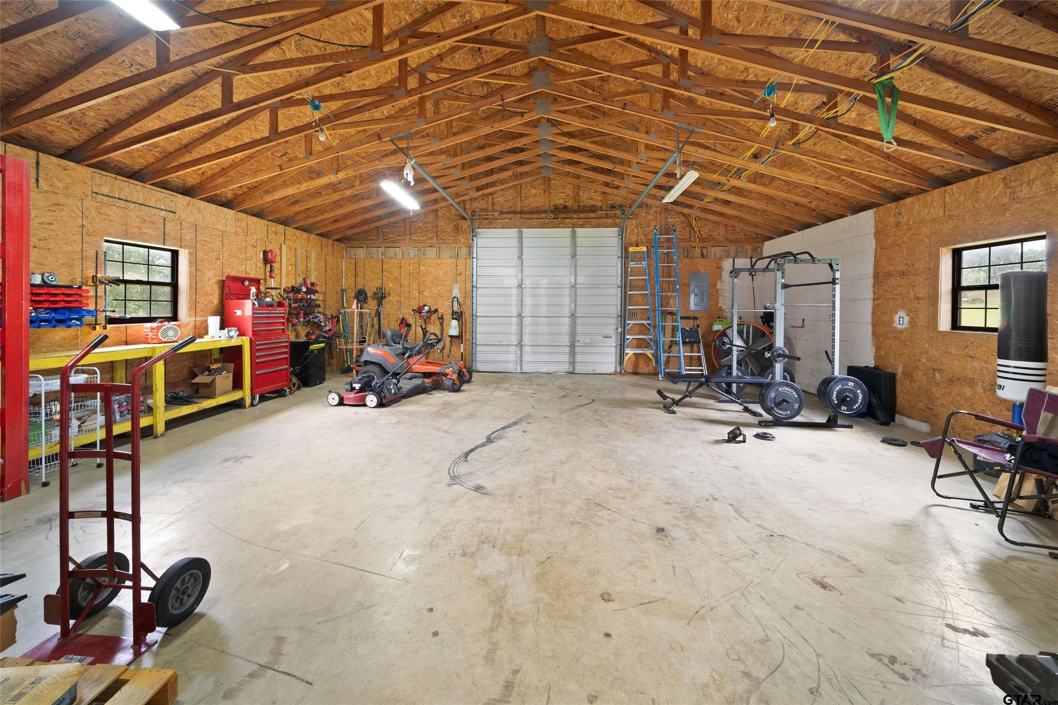 808 N Jarvis Street Troup TX 75789
