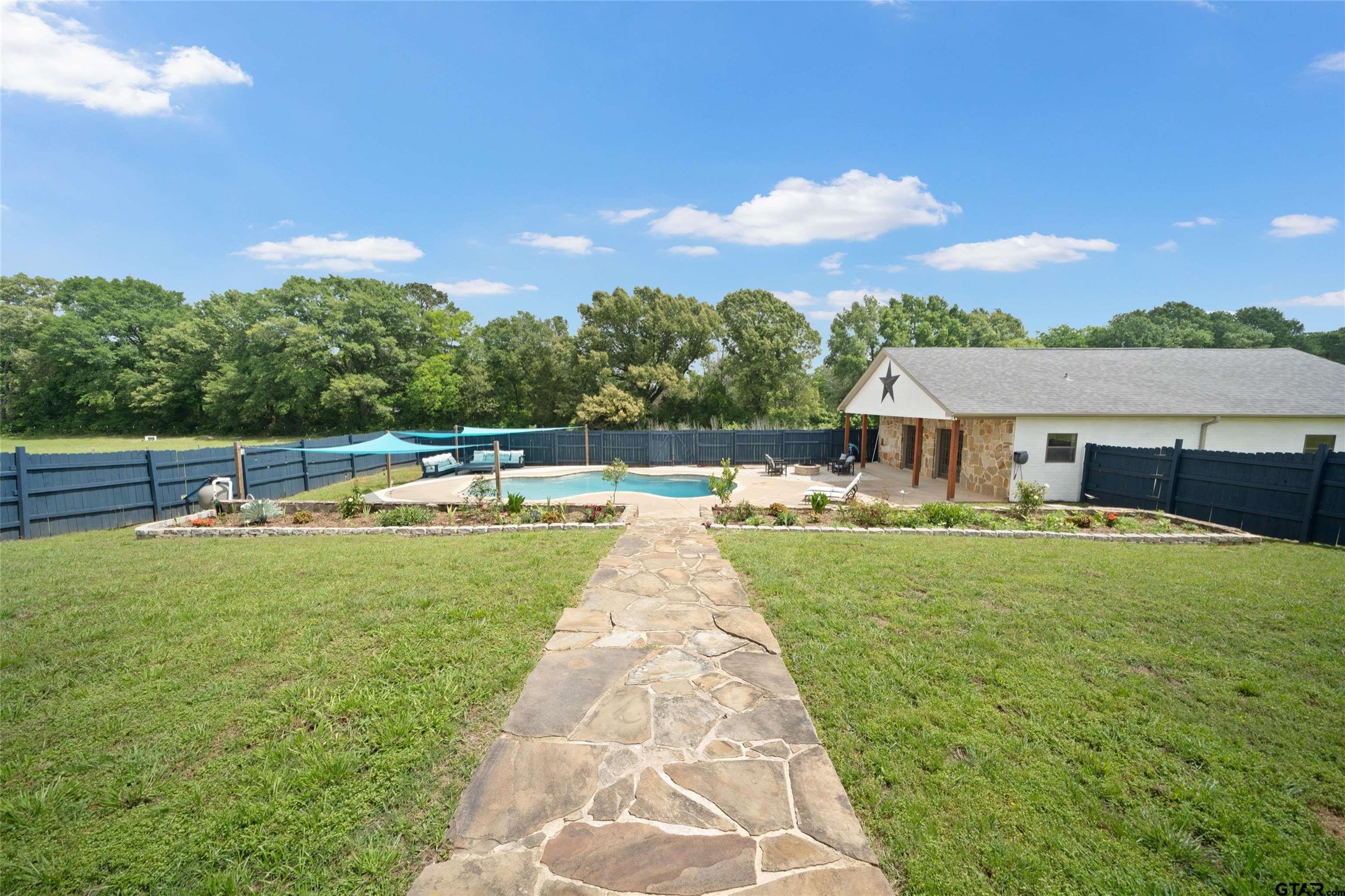 808 N Jarvis Street Troup TX 75789