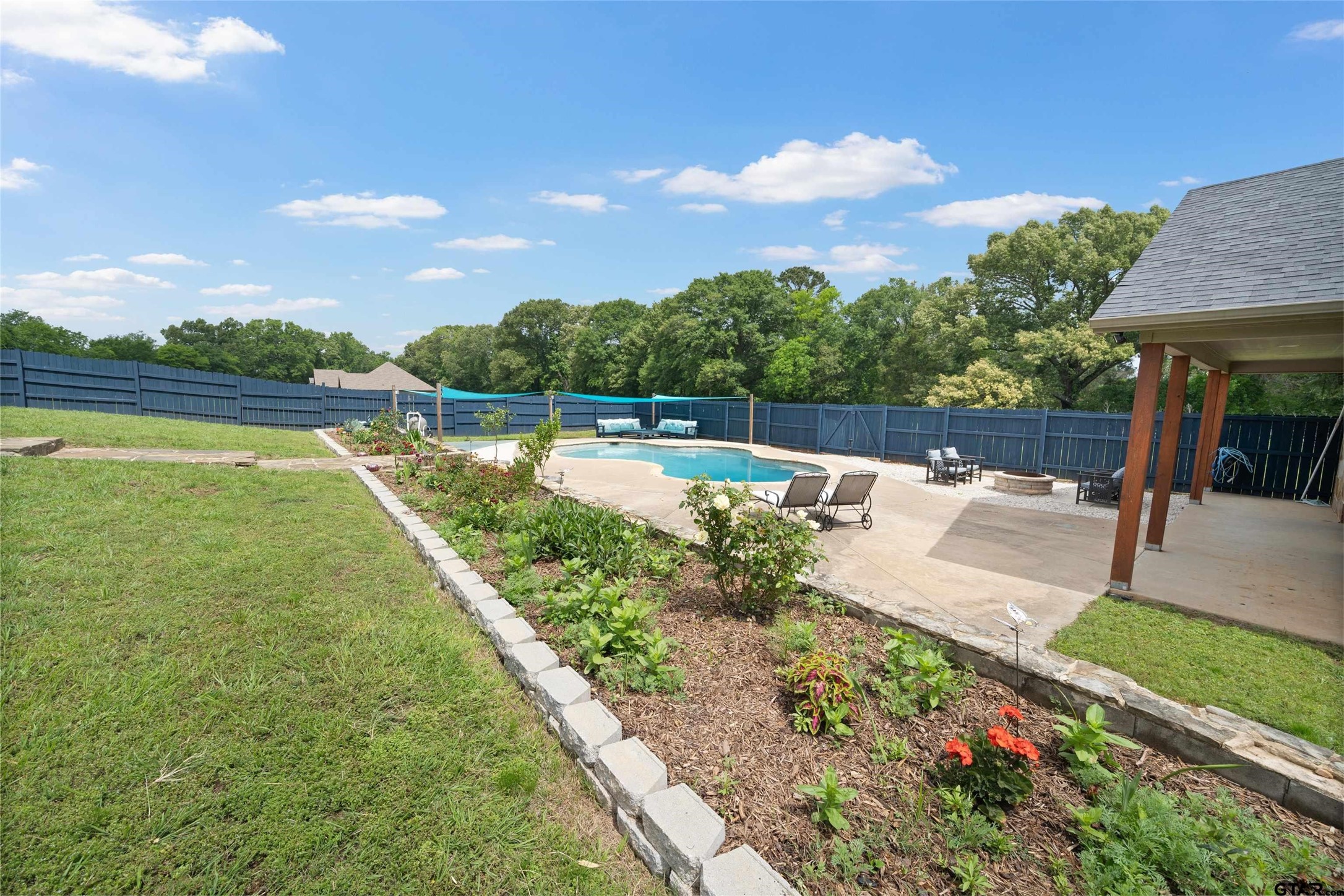 808 N Jarvis Street Troup TX 75789