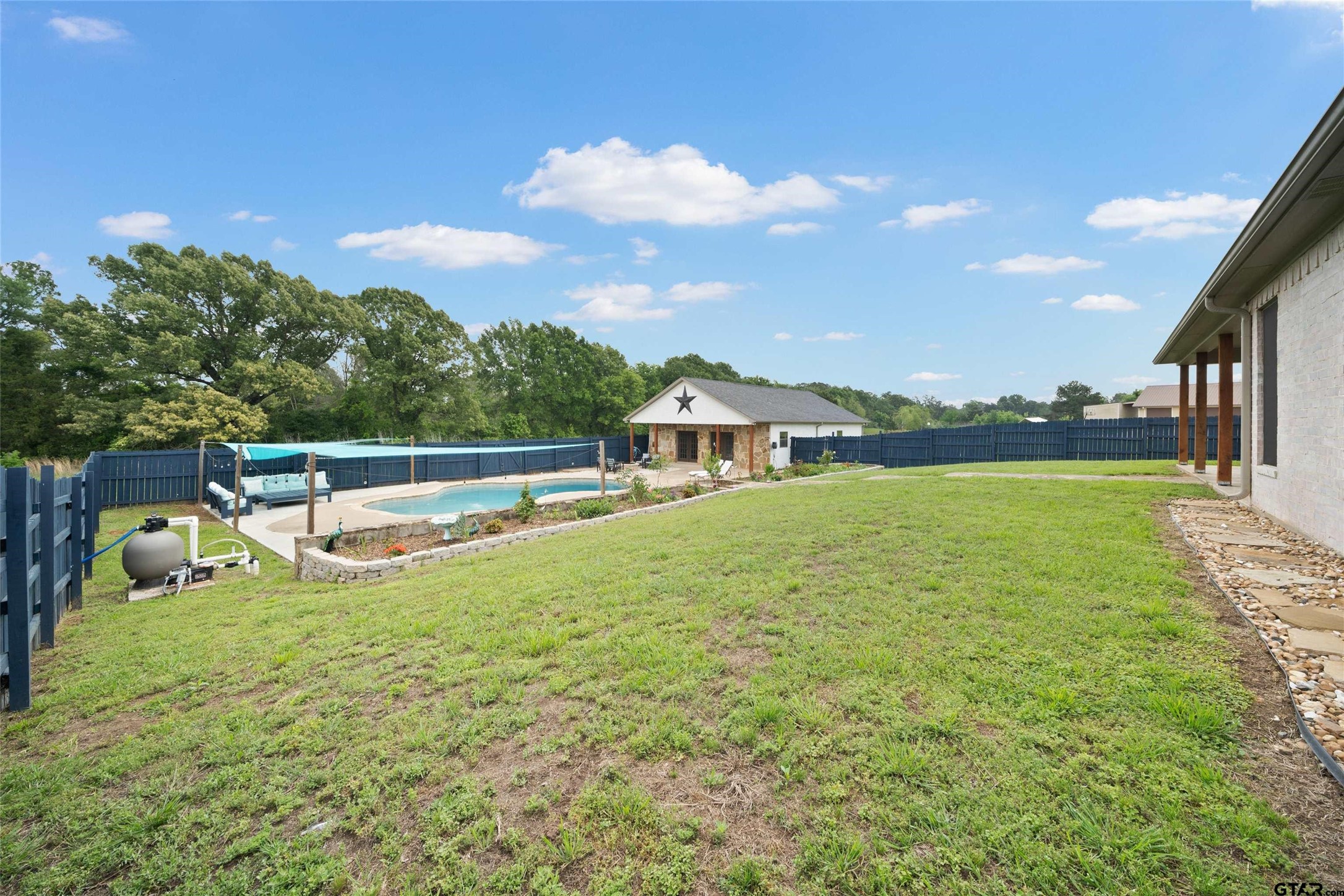 808 N Jarvis Street Troup TX 75789