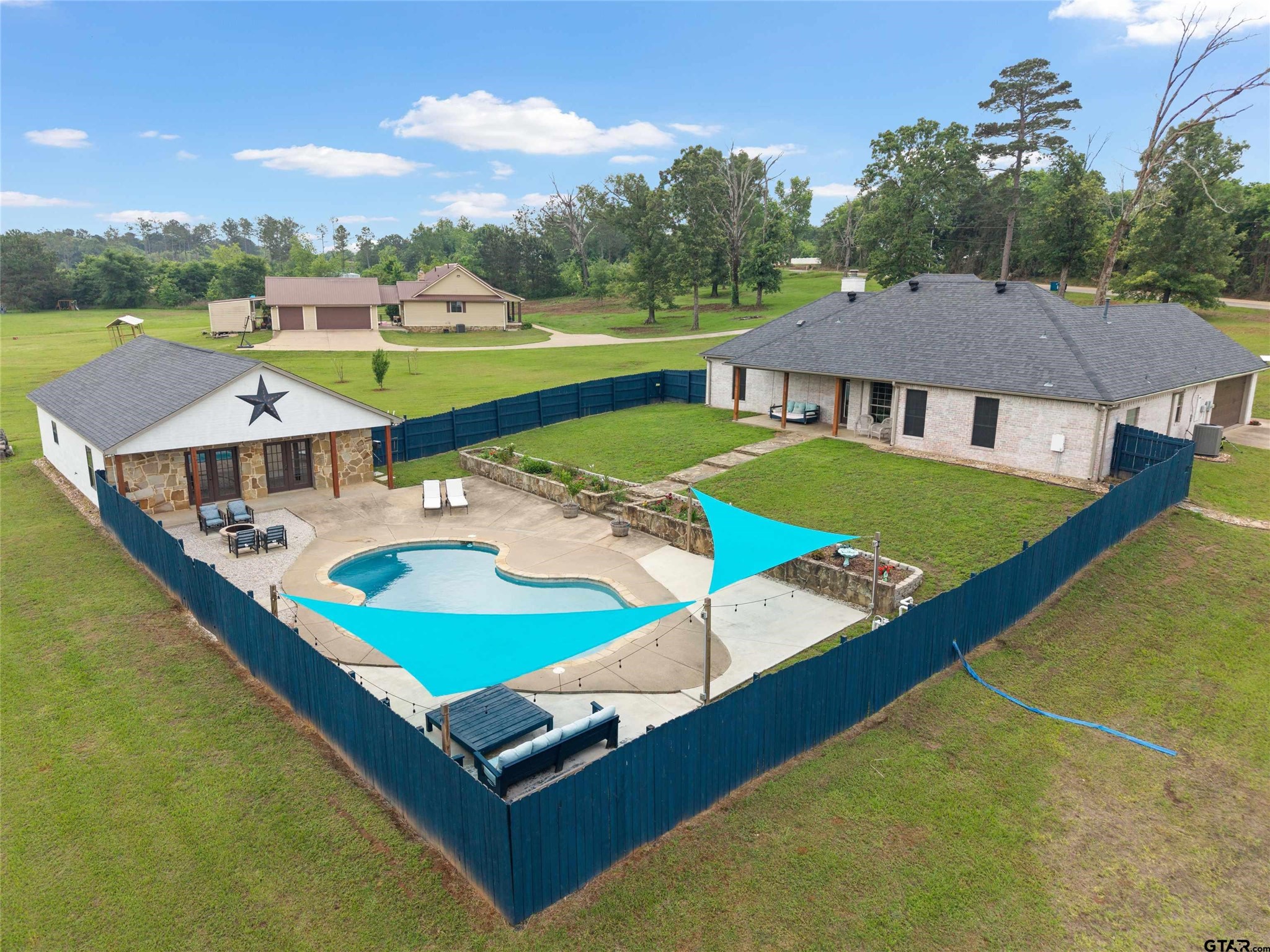 808 N Jarvis Street Troup TX 75789