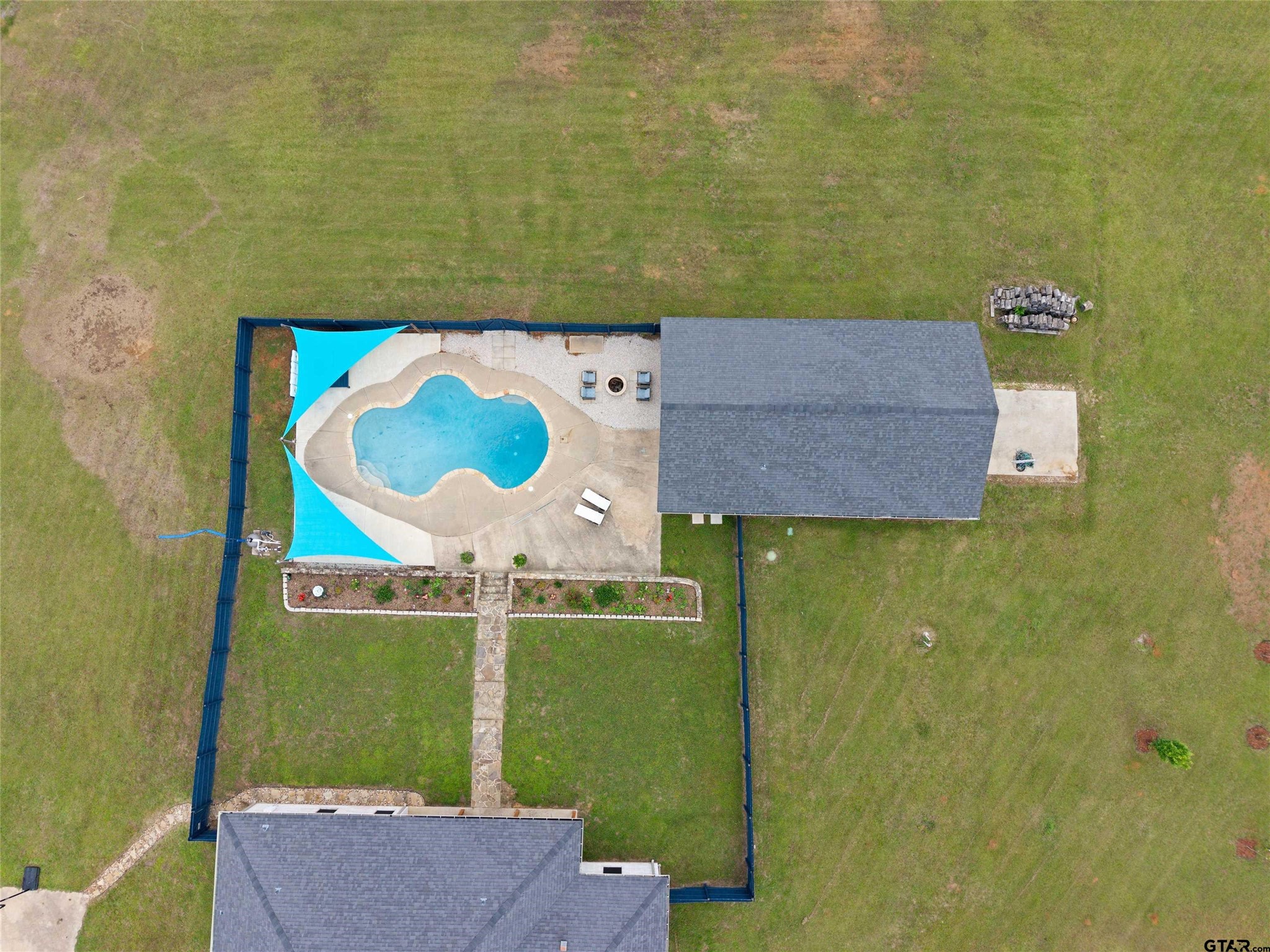808 N Jarvis Street Troup TX 75789
