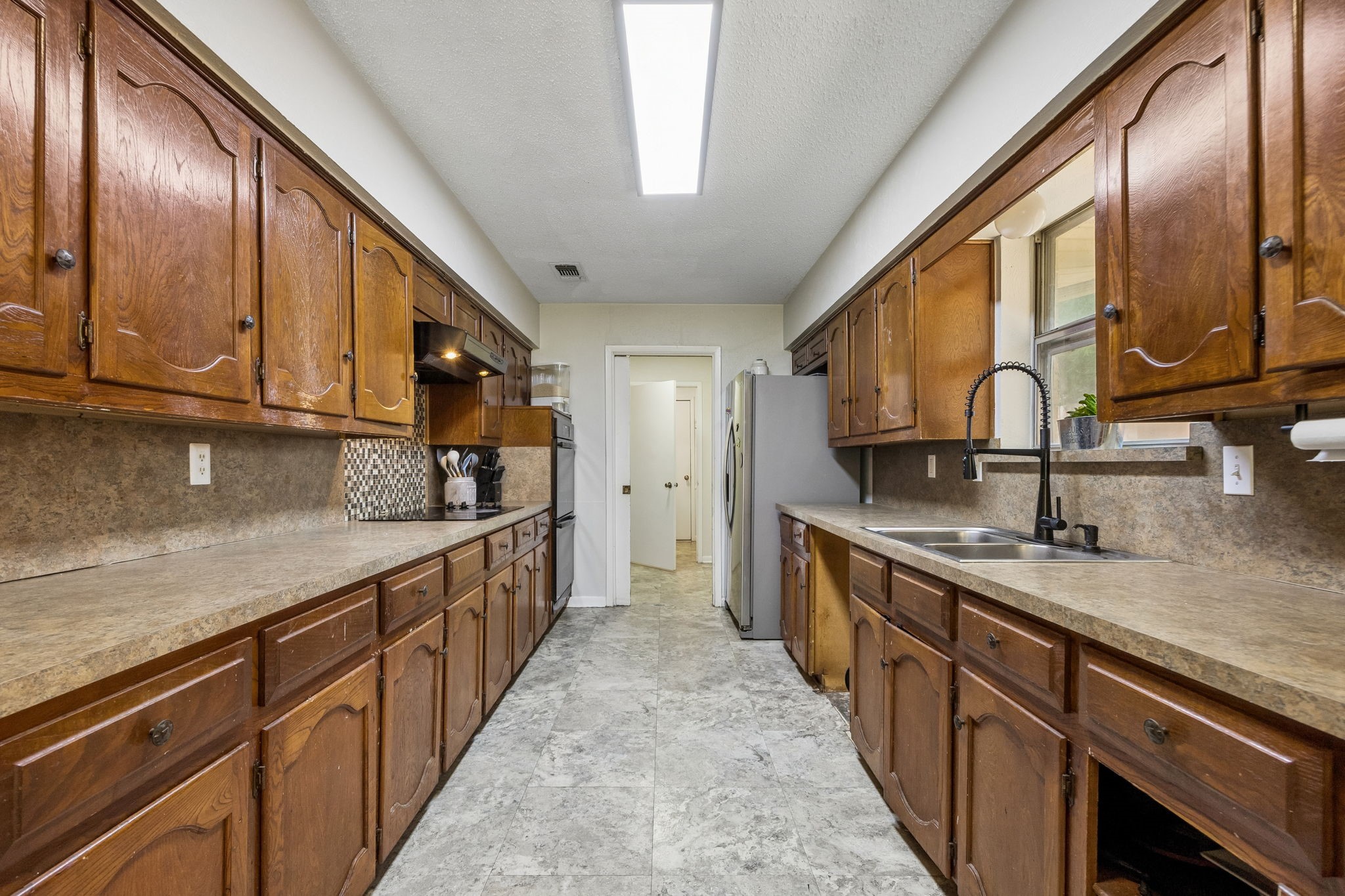 1047 Westlake Drive Desoto TX 75115