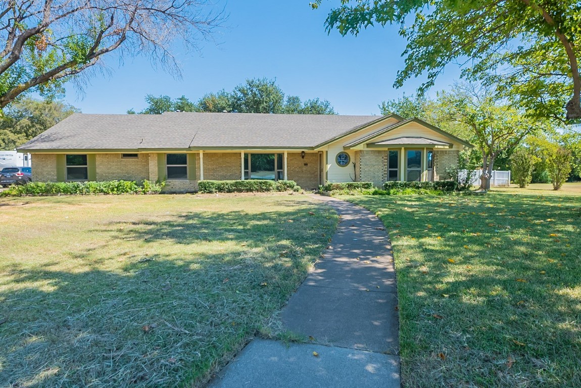 2732 Hurstview Drive Hurst TX 76054