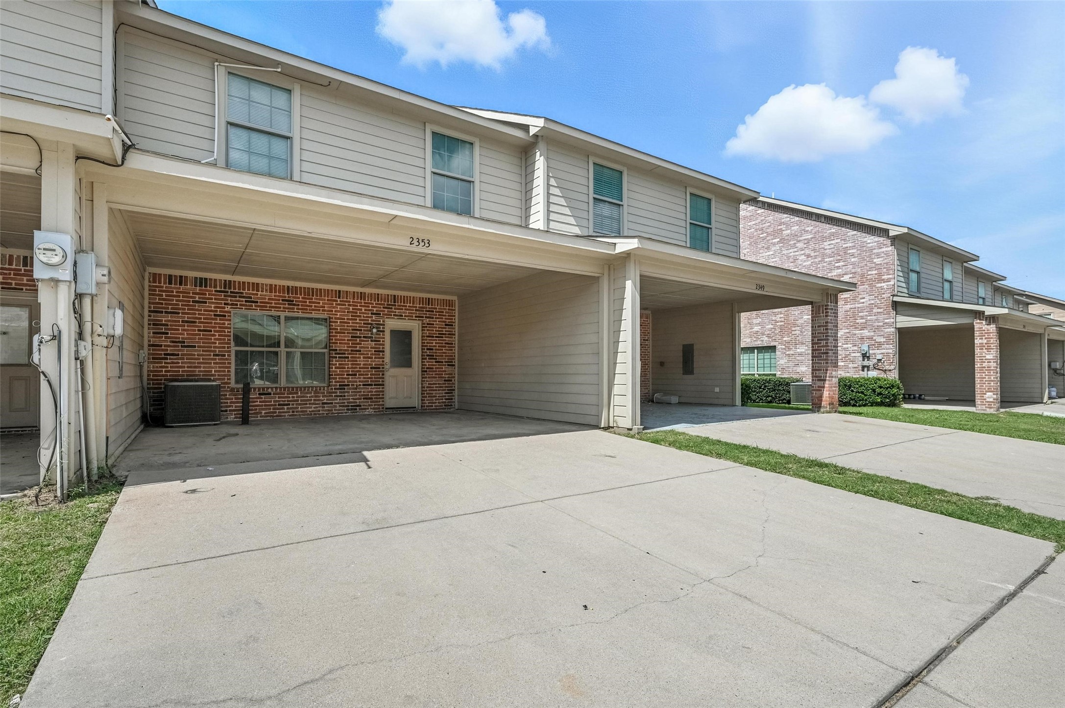 2353 Homewood Lane Grand Prairie TX 75050