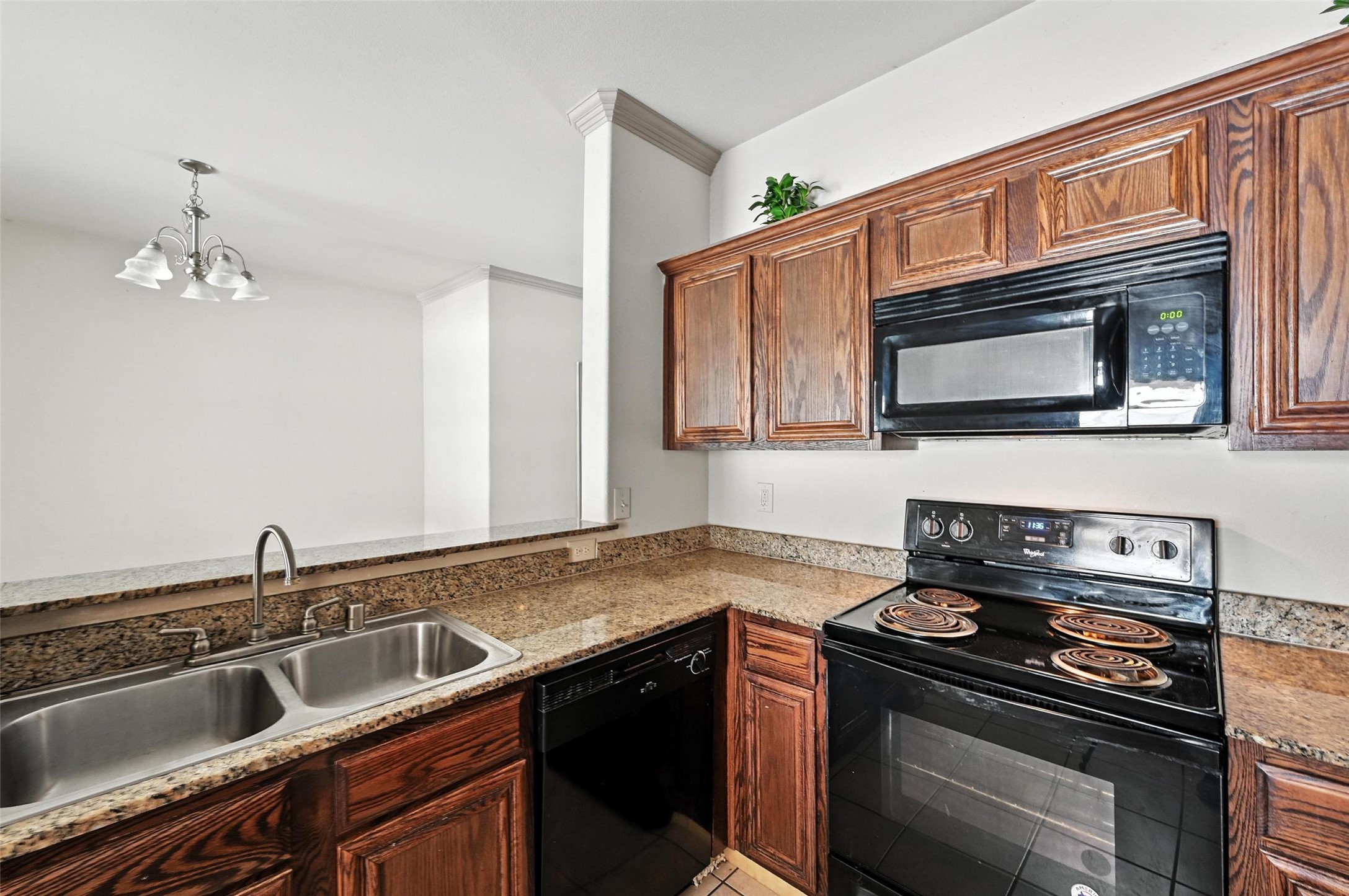 2353 Homewood Lane Grand Prairie TX 75050