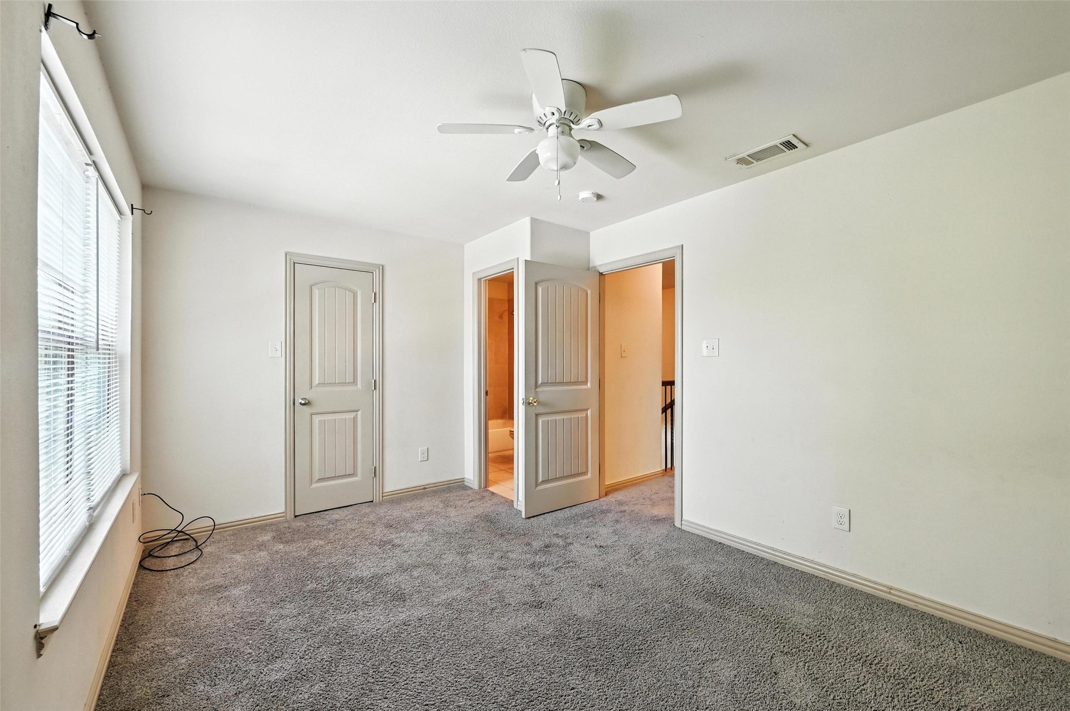 2353 Homewood Lane Grand Prairie TX 75050