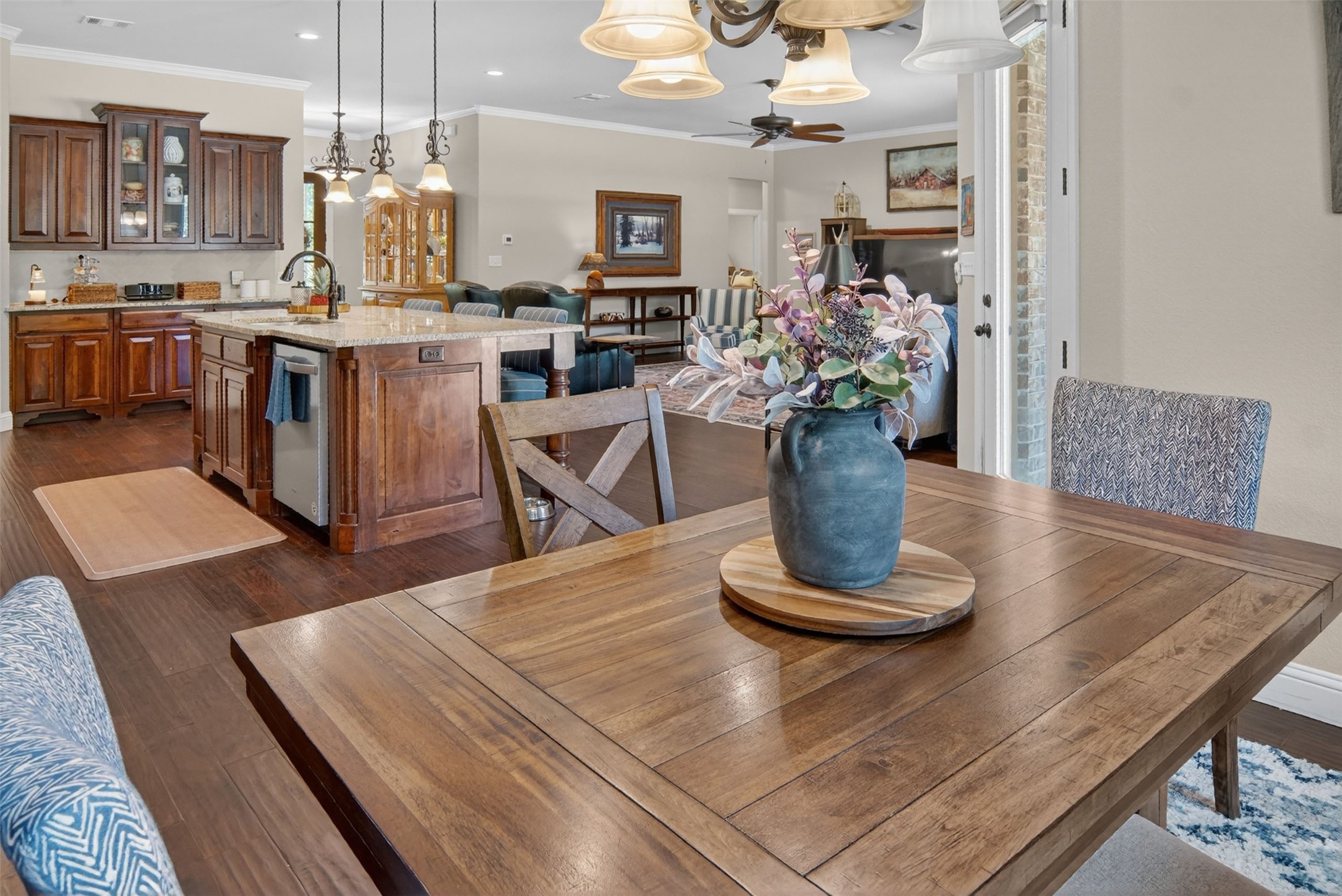 206 Oak Tree Court Poolville TX 76487