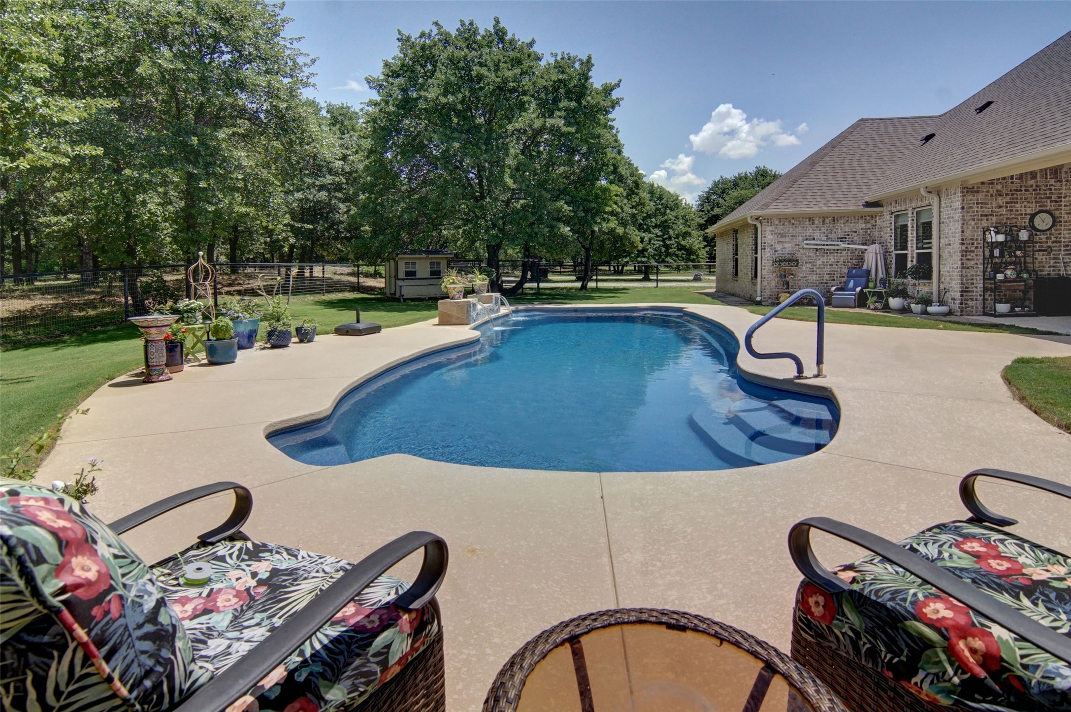 206 Oak Tree Court Poolville TX 76487